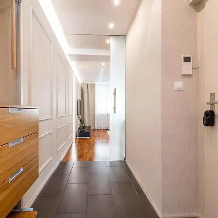 Ah Park Angelinum Ii Apartment